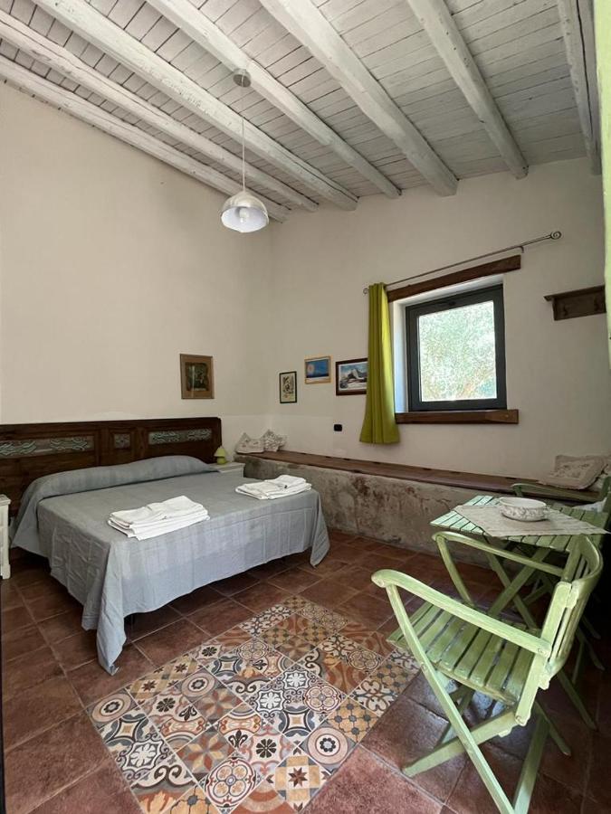 Gasthaus L'Antico Casale Bisacquino Exterior foto